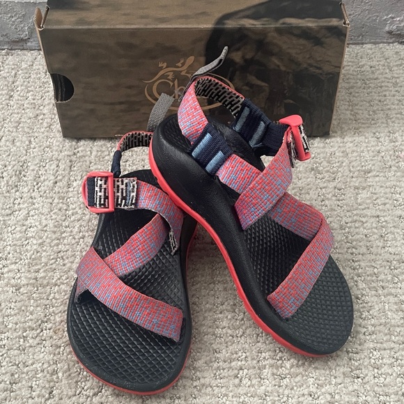 Kids Z1 Ecotread Chacos with “Penny Coral Rose” Straps (size 11) - Picture 1 of 14